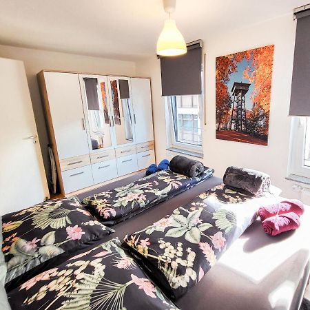 Zentrale Ferienwohnung In Aalen City Mit 4-Sternen Luaran gambar