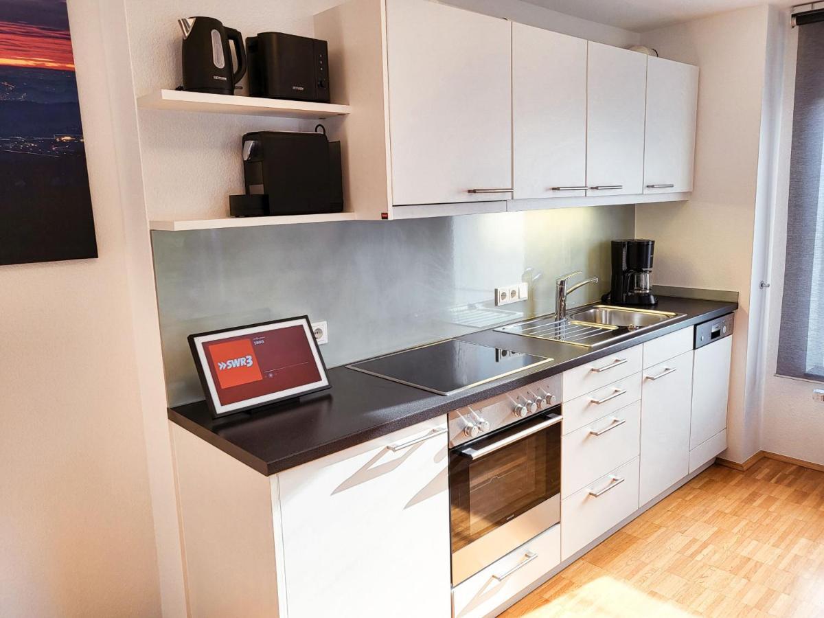 Zentrale Ferienwohnung In Aalen City Mit 4-Sternen Luaran gambar