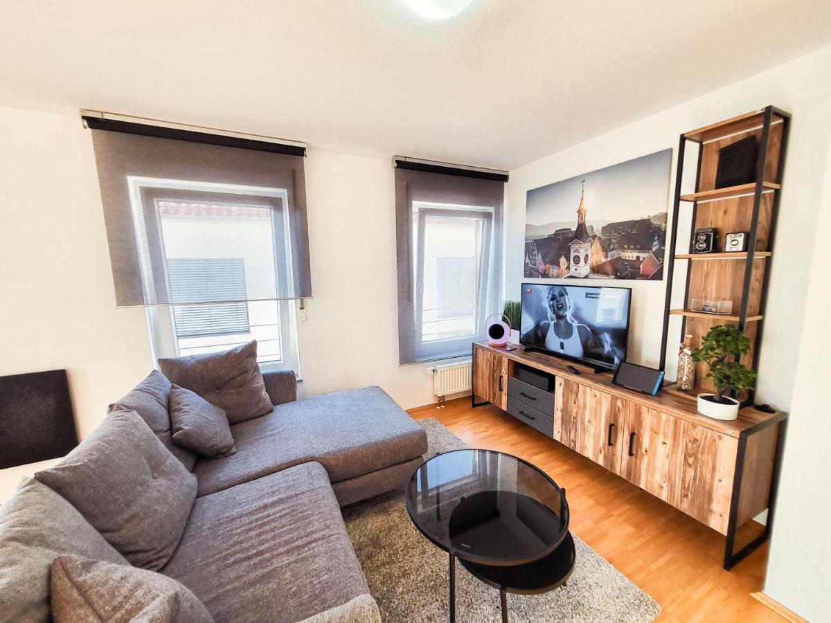 Zentrale Ferienwohnung In Aalen City Mit 4-Sternen Luaran gambar