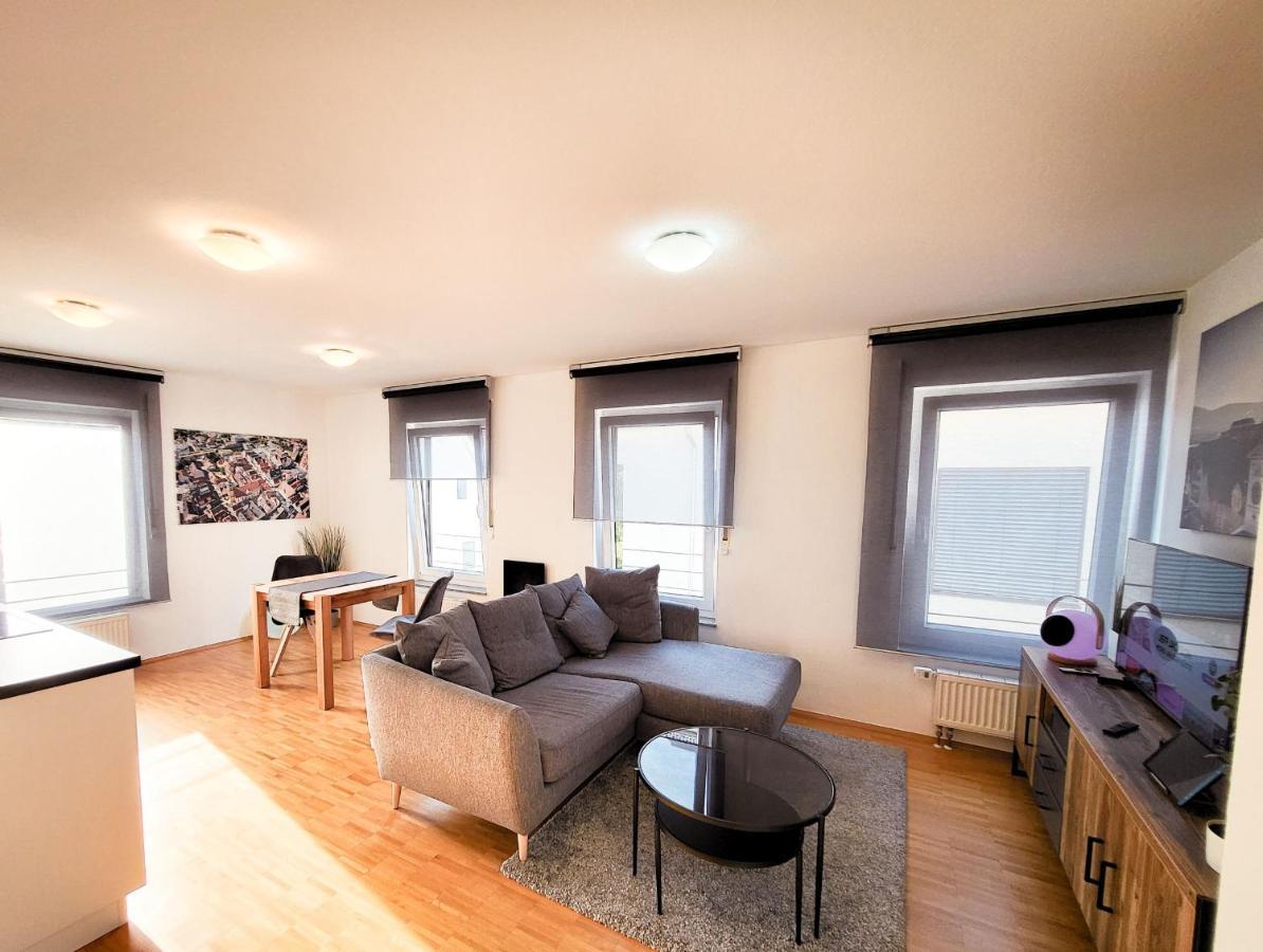 Zentrale Ferienwohnung In Aalen City Mit 4-Sternen Luaran gambar