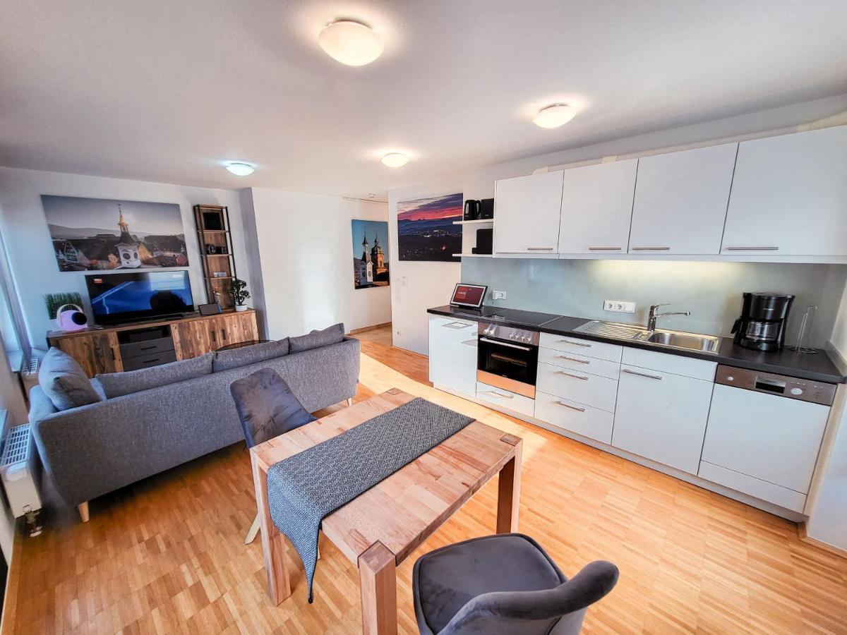 Zentrale Ferienwohnung In Aalen City Mit 4-Sternen Luaran gambar